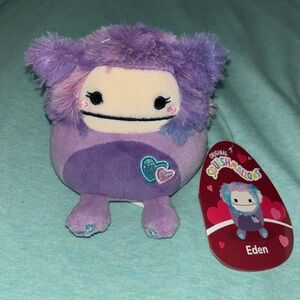 Eden 4.5 inch Valentines Day Squishmallow